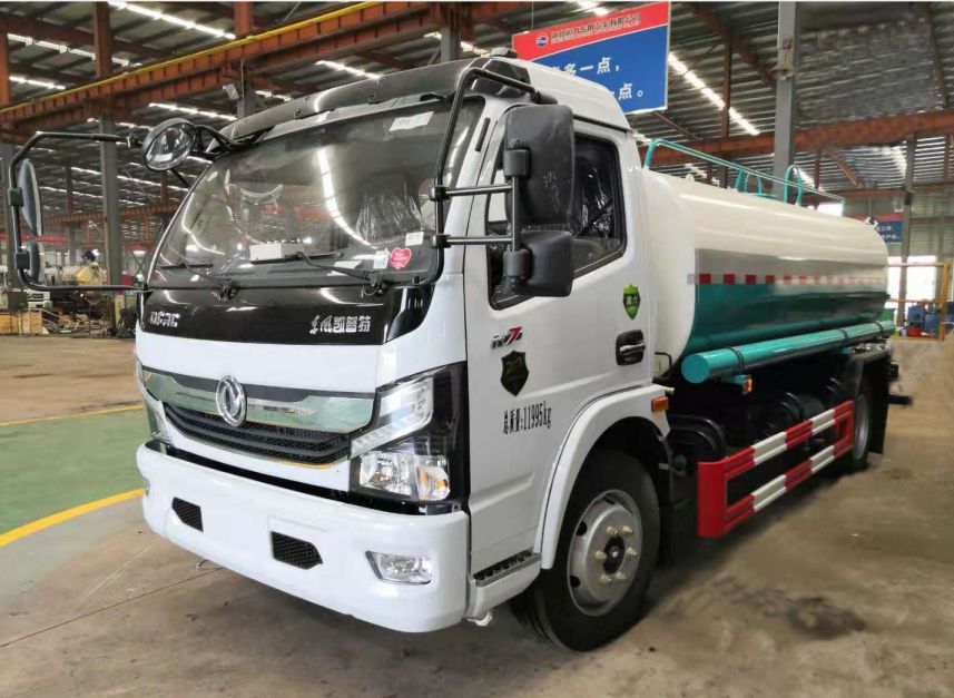 國(guó)六東風(fēng)8方灑水車