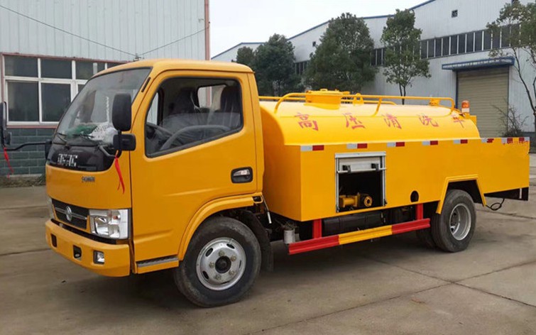 新款東風(fēng)國(guó)五高壓清洗車